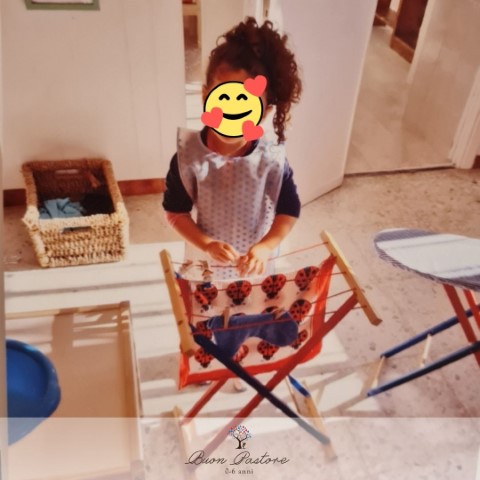 Lavori manuali bambini Metodo Montessori